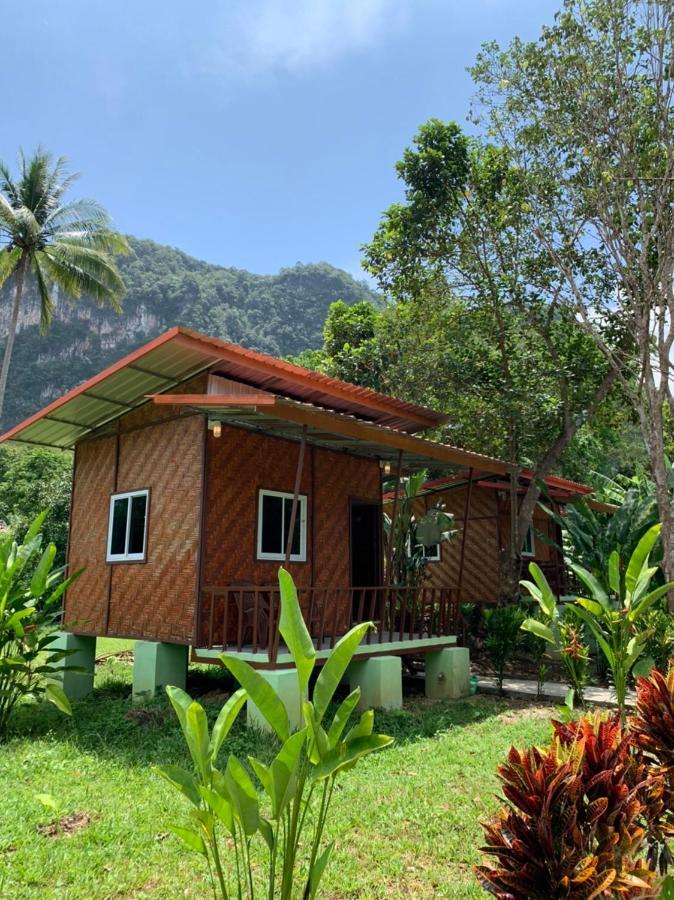 Khaosok Bamboo Huts Resort Khao Sok National Park Eksteriør billede