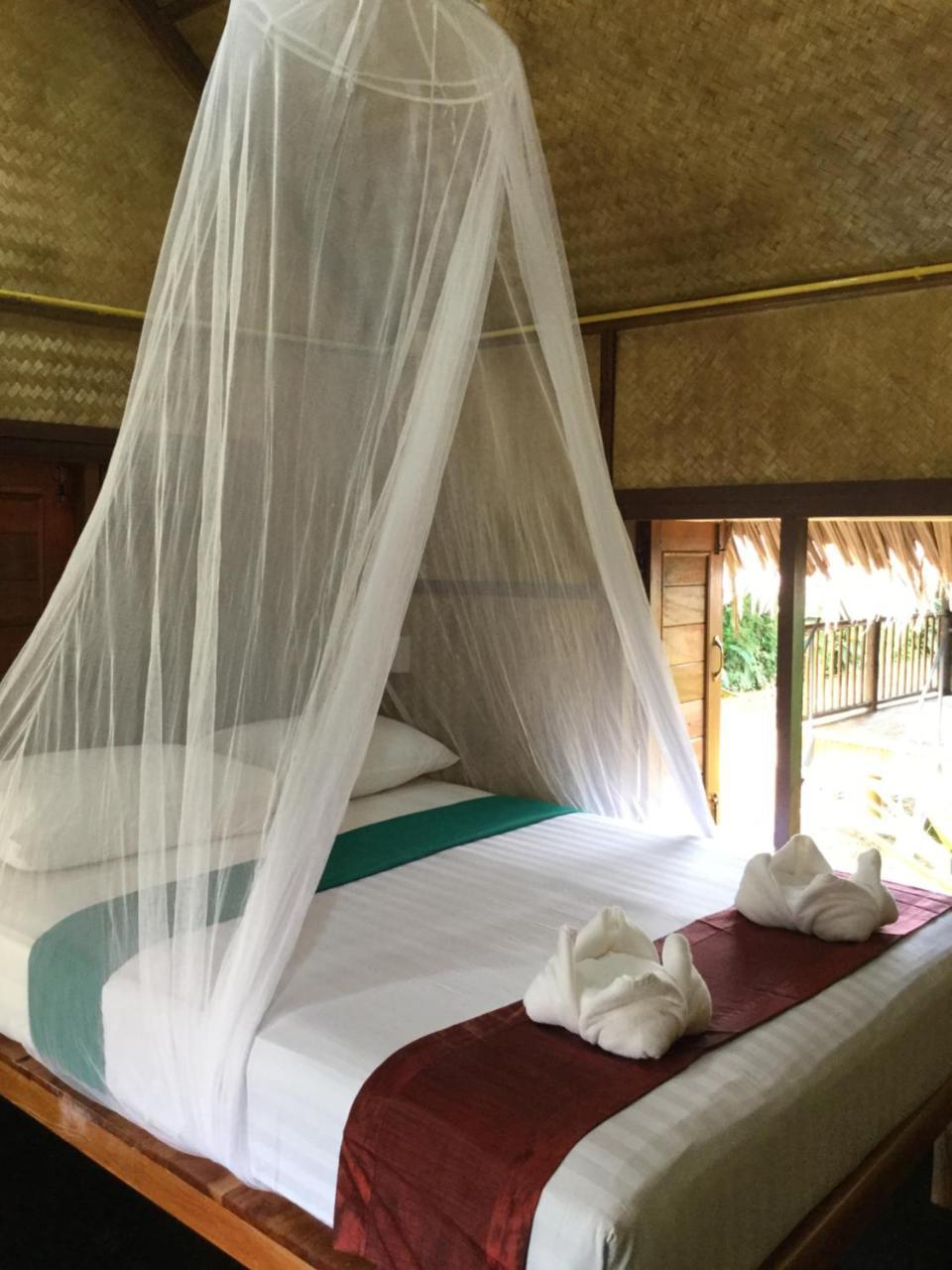 Khaosok Bamboo Huts Resort Khao Sok National Park Eksteriør billede
