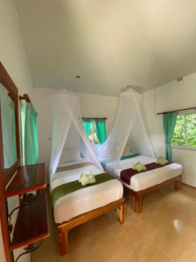 Khaosok Bamboo Huts Resort Khao Sok National Park Eksteriør billede